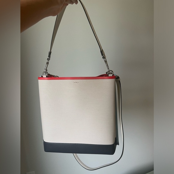 Mollie Bucket Bag in colorblock - Picture 3 of 3